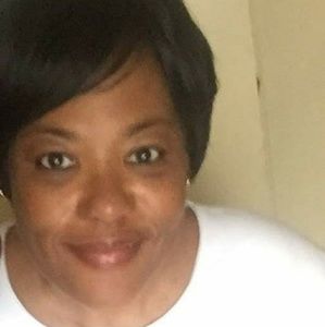 Meet your Posher, Re n e